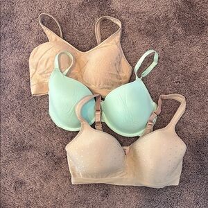36D lounge & tshirt bra bundle!